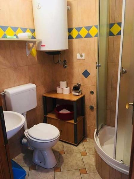 Apartmani Djura Selce Exterior photo