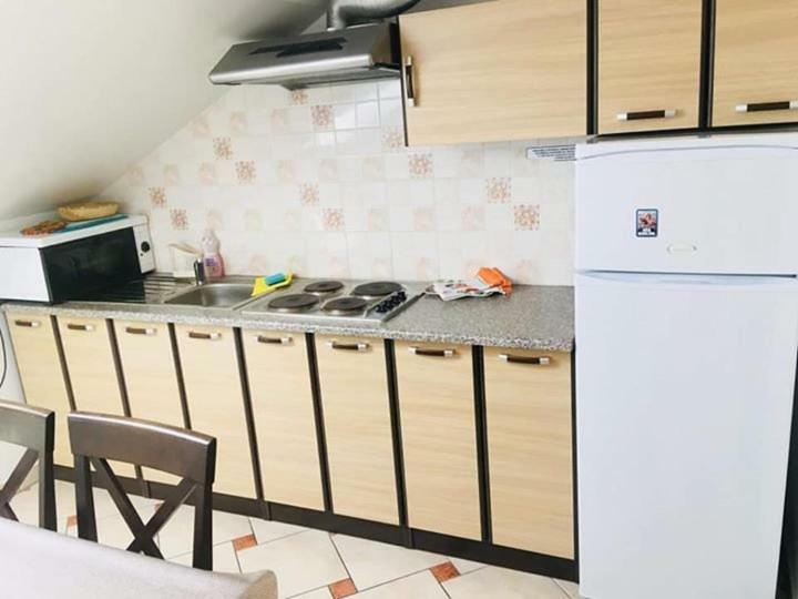 Apartmani Djura Selce Exterior photo